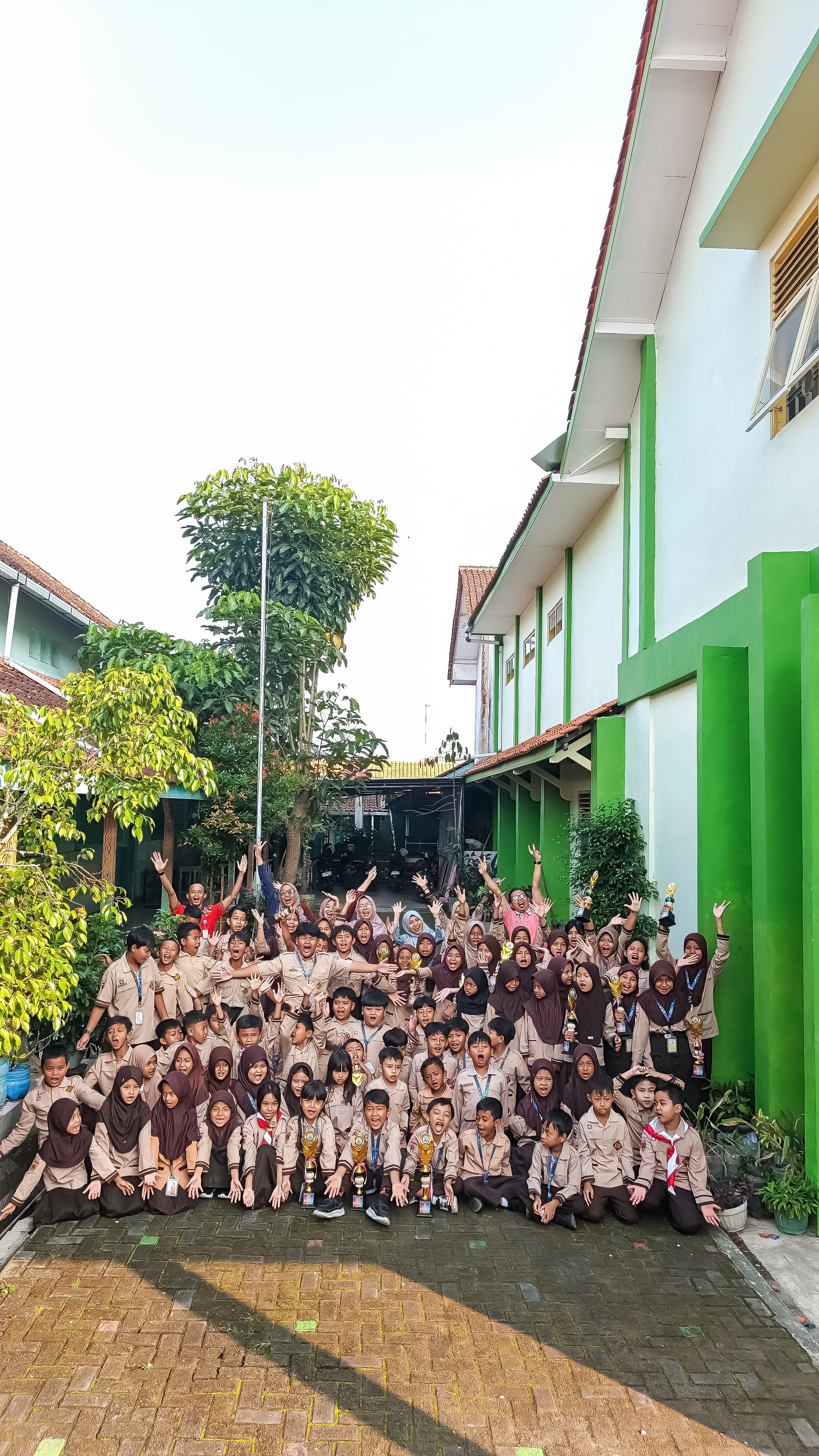 Foto bersama akhir tahun